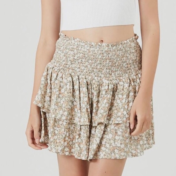Forever 21 Ditsy Floral Smocked Mini Skirt - Picture 1 of 9